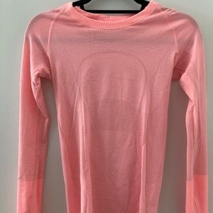Lululemon Tech Swiftly Long Sleeve Size 4